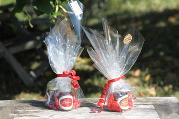 En sachet Un pot découverte embalé en sachet.